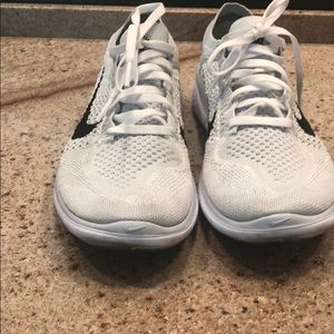 Woman Nike Free Flyknit